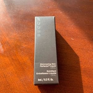 $1 Shipping Becca Skin Shimmering Liquid Hilighter